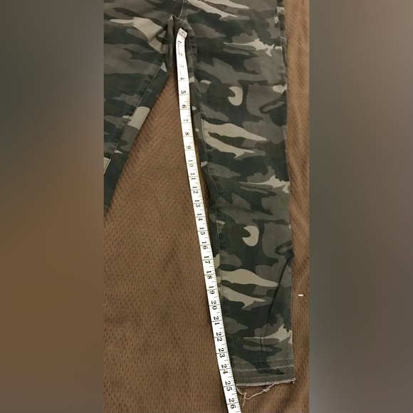 NWOT REWASH Camouflage Curv-ilicious Super Slim Fit Jeans - 9/29 - Picture 7 of 8